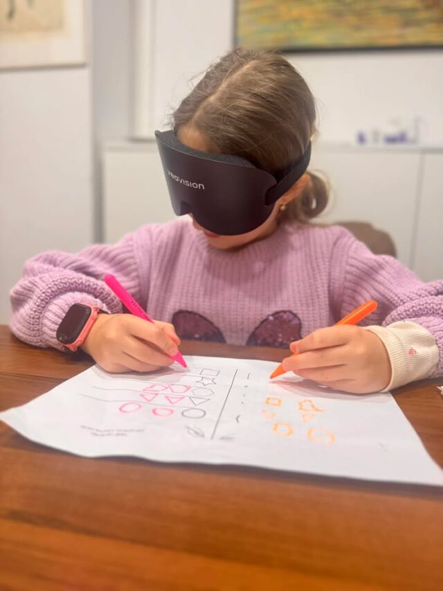 Součástí lekcí VEO pro děti je i posilování! 😉

V našem případě ne svalů 🏋️ ,ale hlavně sebedůvěry, vůle, intuice a propojení obou mozkových hemisfér 🧠 … a jde to skvěle!